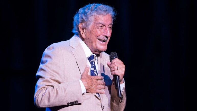 Tony Bennett le célèbre crooner est mort à l'age de 96 ans